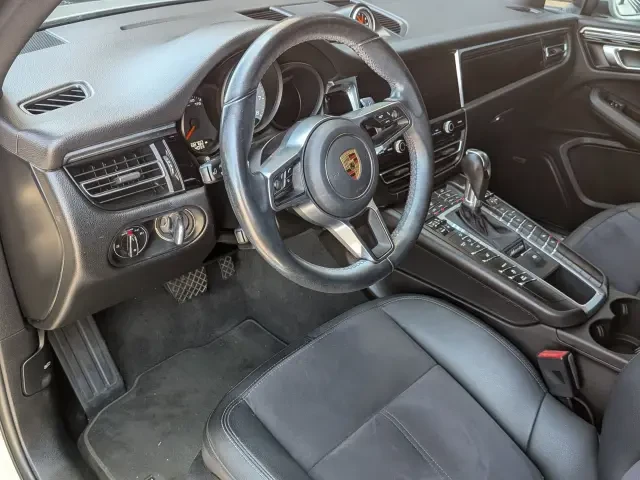 2021 Porsche Macan S - Image 4 of 4