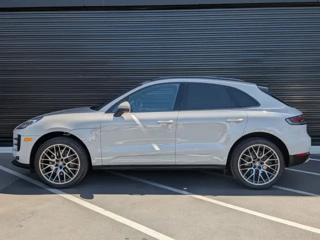 2021 Porsche Macan S - Image 2 of 4