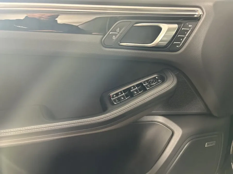 2021 Porsche Macan S - Image 4 of 7
