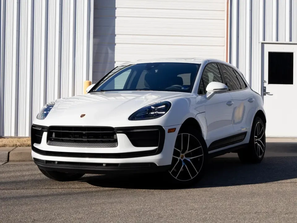 2021 Porsche Macan S - Image 9 of 12