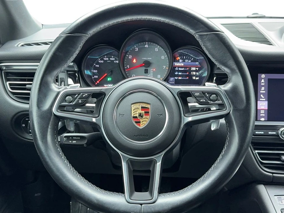 2021 Porsche Macan S - Image 18 of 21