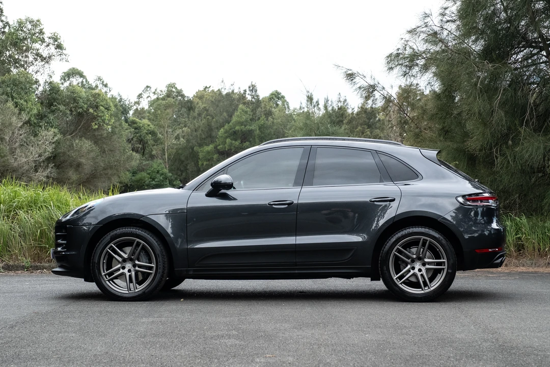 2021 Porsche Macan S - Image 8 of 31