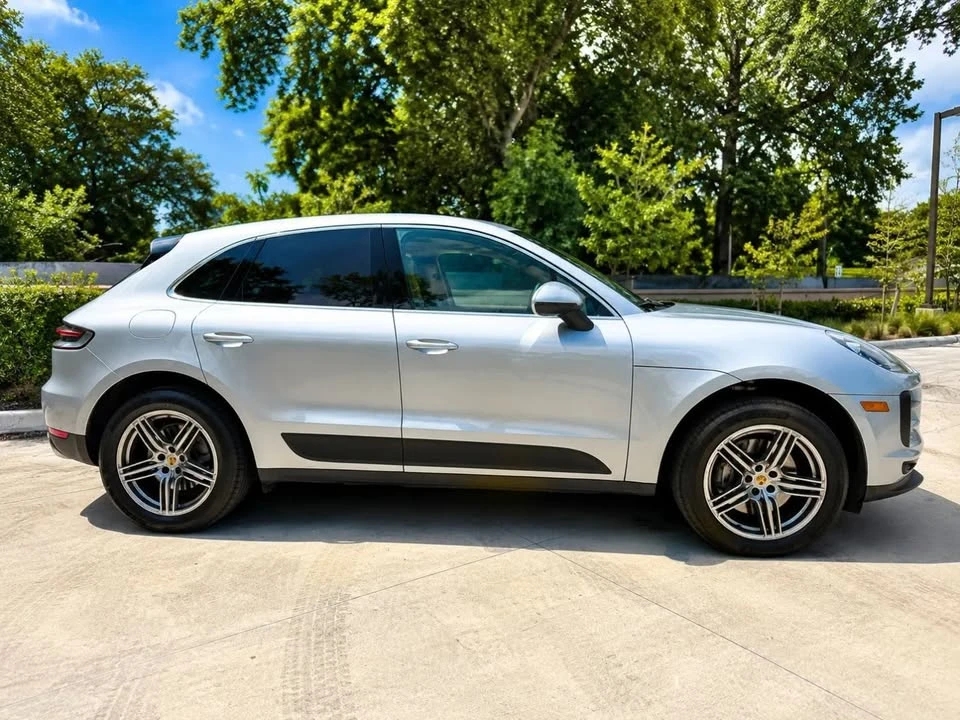 2021 Porsche Macan S - Image 9 of 20