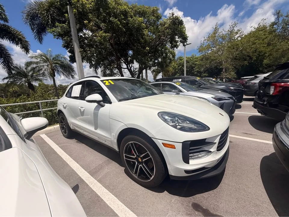 2021 Porsche Macan S - Image 2 of 10