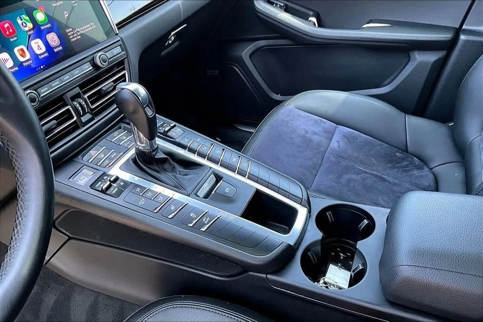 2021 Porsche Macan S - Image 19 of 20