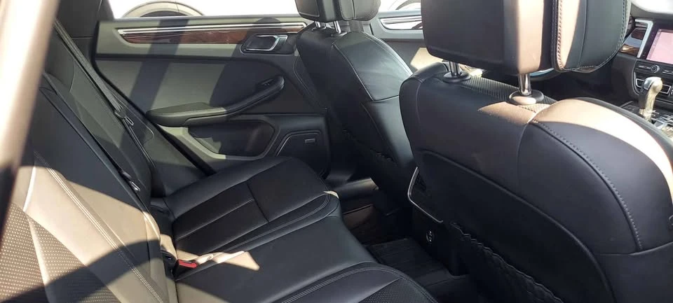 2021 Porsche Macan S - Image 9 of 10
