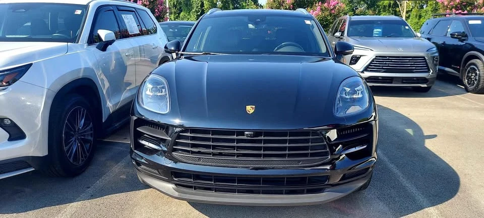 2021 Porsche Macan S - Image 2 of 10