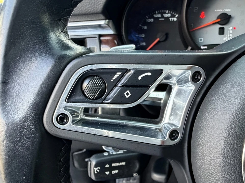 2021 Porsche Macan S - Image 23 of 31
