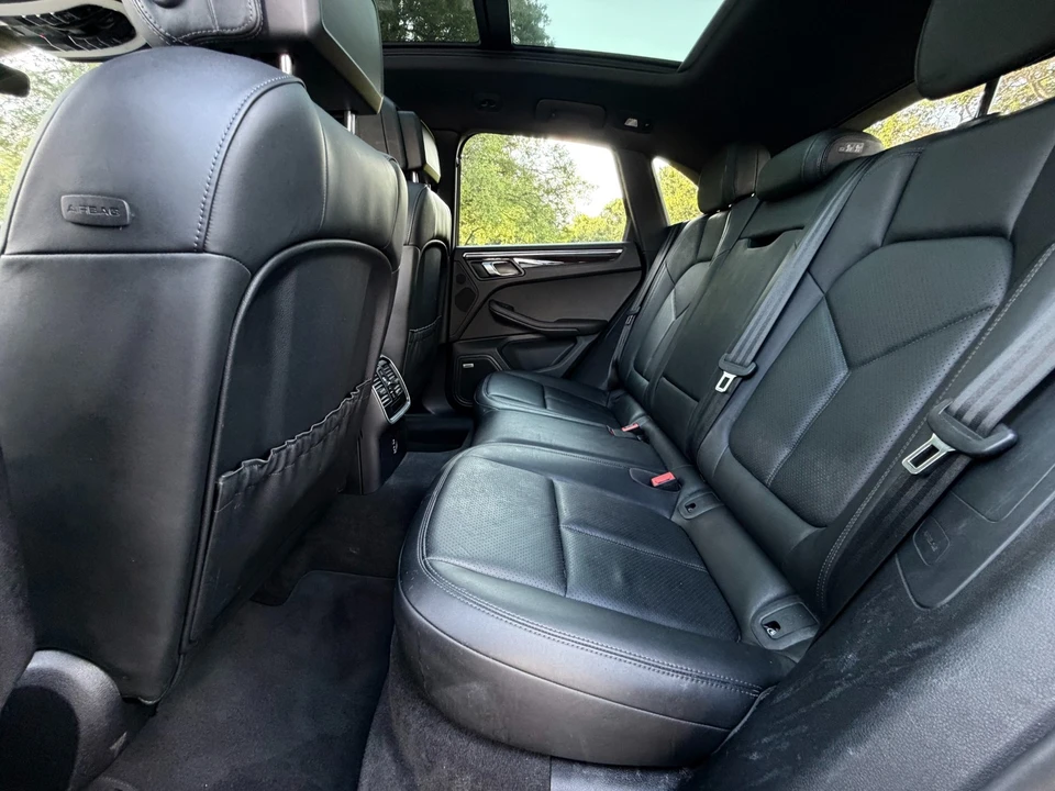 2021 Porsche Macan S - Image 8 of 31