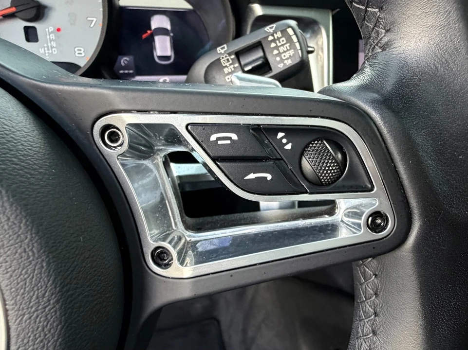 2021 Porsche Macan S - Image 24 of 31