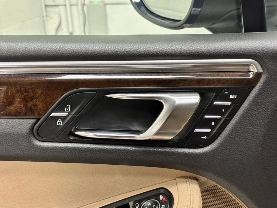 2021 Porsche Macan S - Image 15 of 20