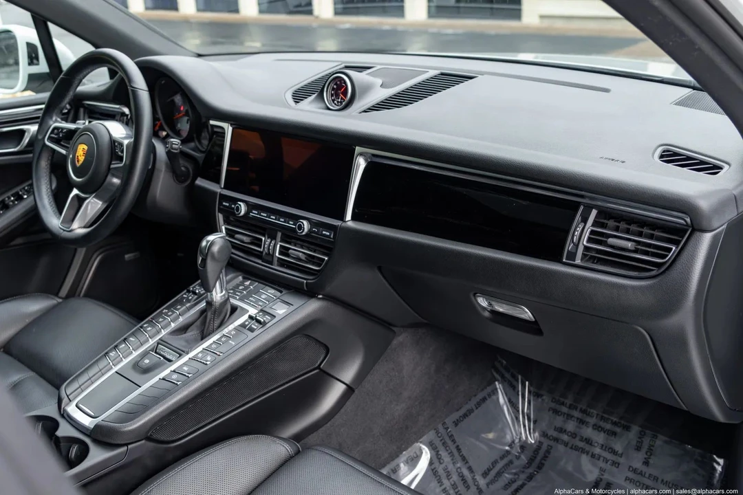 2021 Porsche - Image 22 of 31