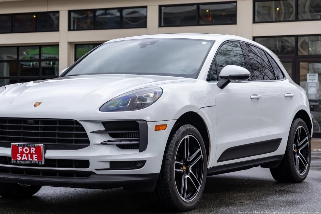 2021 Porsche - Image 19 of 31