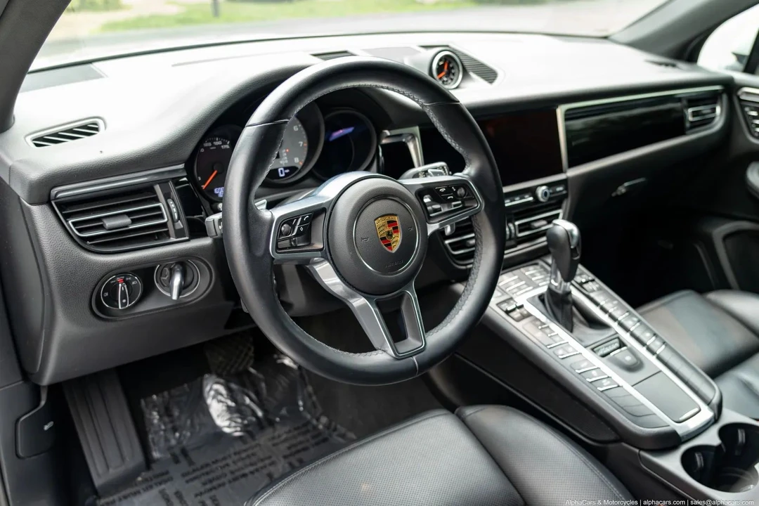 2021 Porsche Macan S - Image 17 of 31