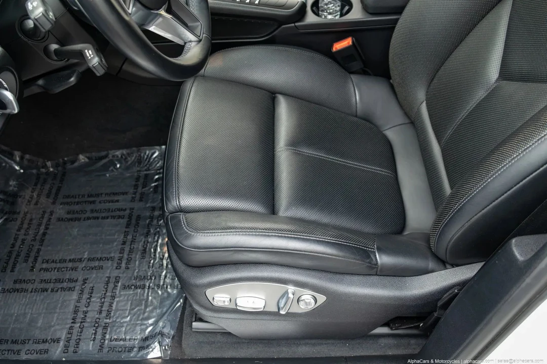 2021 Porsche Macan S - Image 25 of 31