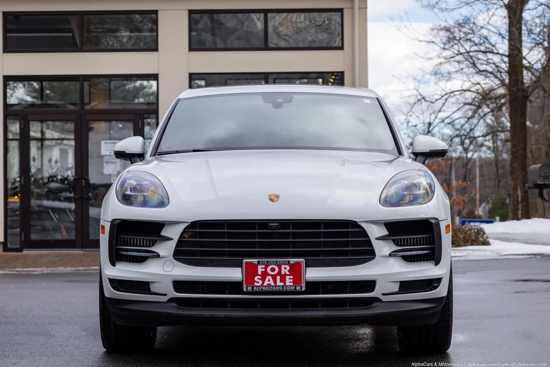 2021 Porsche Macan S - Image 2 of 31