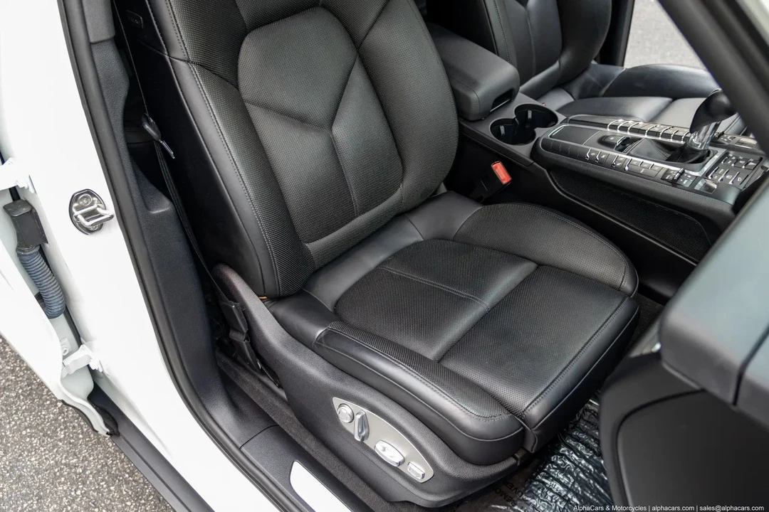 2021 Porsche Macan S - Image 21 of 31