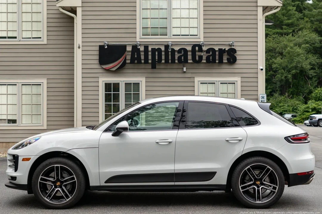 2021 Porsche Macan S - Image 11 of 31