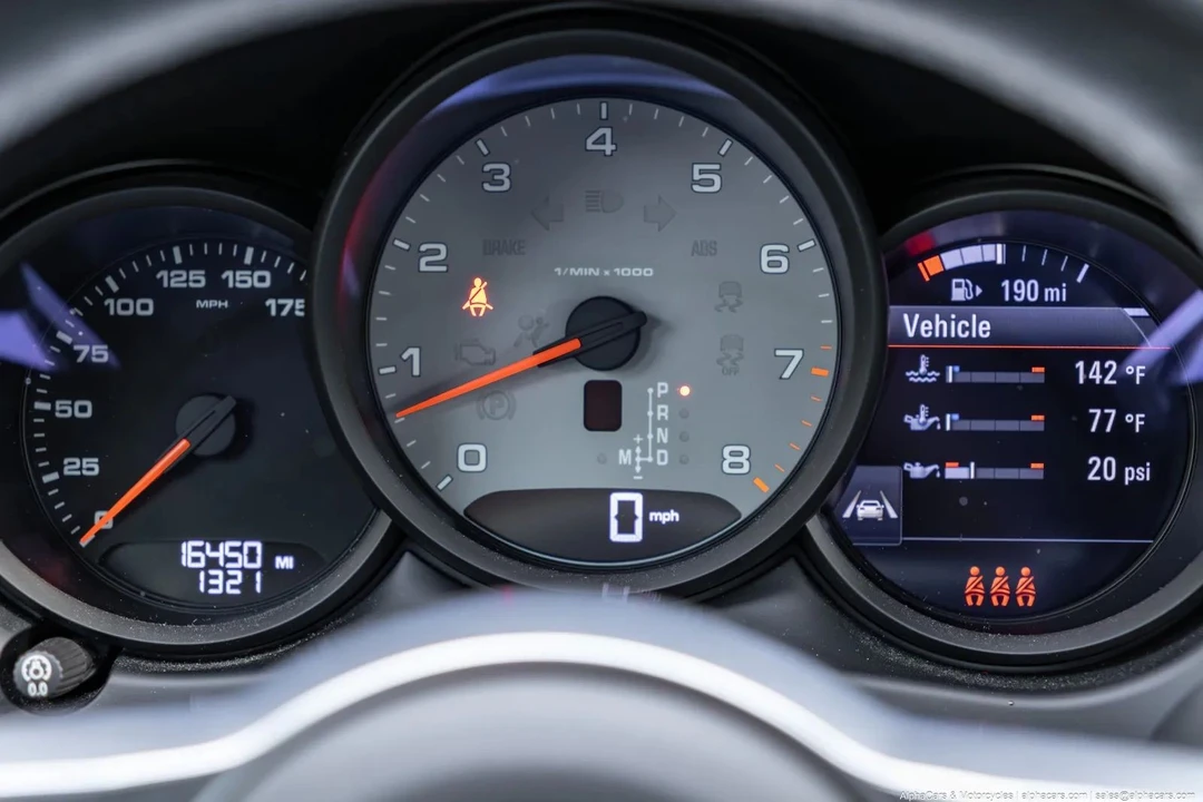 2021 Porsche - Image 28 of 31