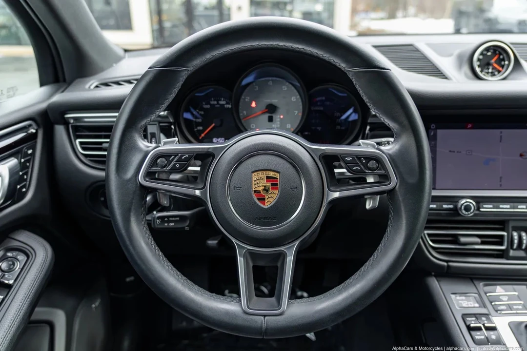 2021 Porsche - Image 27 of 31