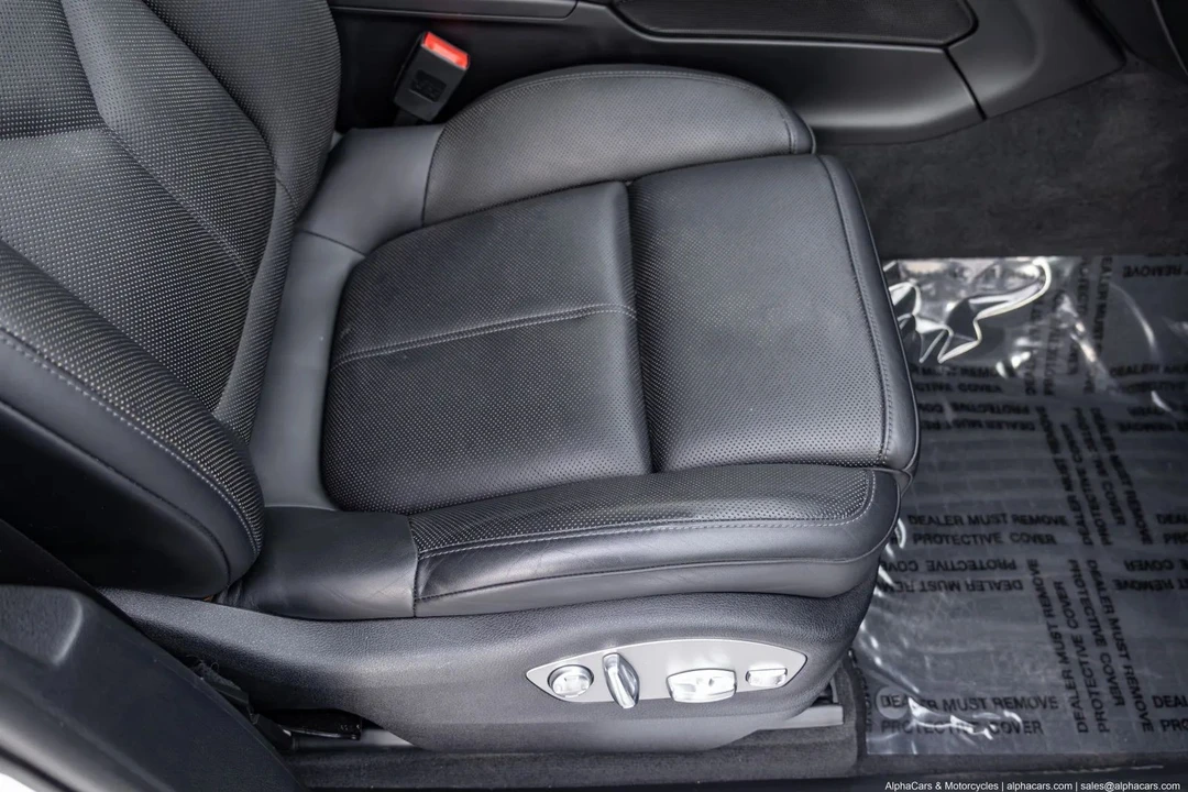 2021 Porsche - Image 23 of 31