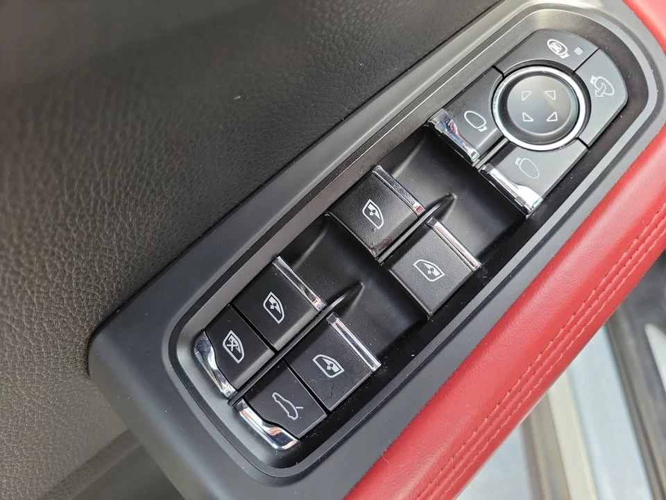 2021 Porsche Macan S - Image 16 of 19