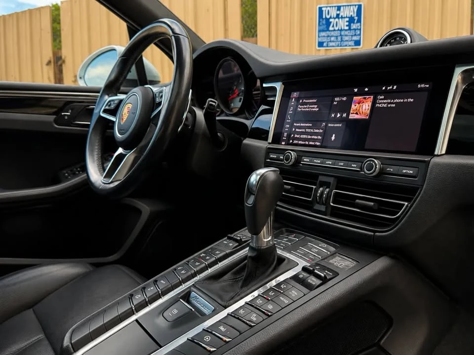 2021 Porsche Macan S - Image 12 of 20