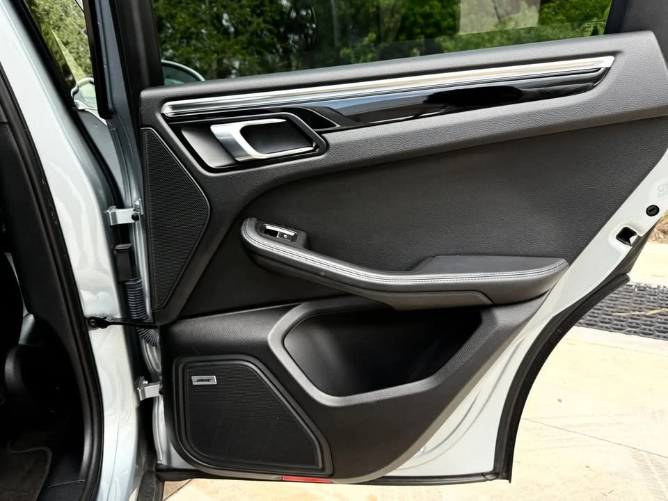 2021 Porsche Macan S - Image 19 of 20