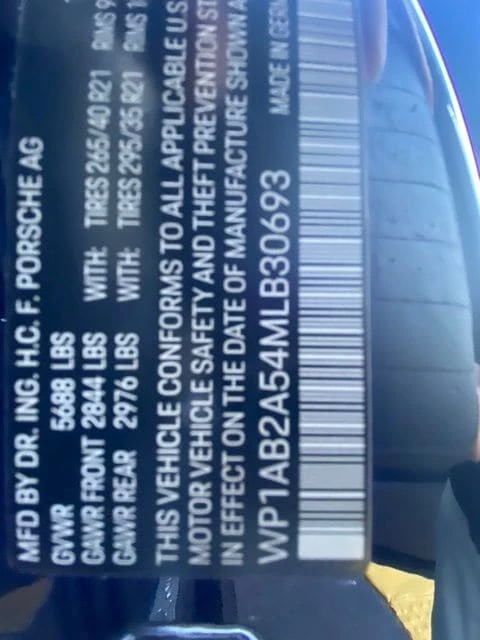 2021 Porsche Macan S - Image 28 of 30