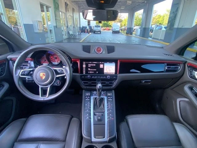 2021 Porsche Macan S - Image 17 of 30