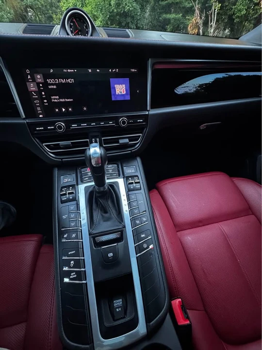 2021 Porsche Macan S - Image 7 of 14