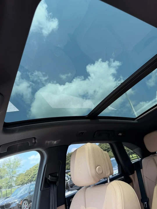 2021 Porsche Macan S - Image 17 of 18