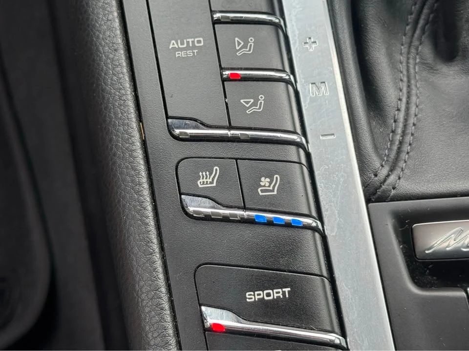 2021 Porsche Macan S - Image 15 of 20