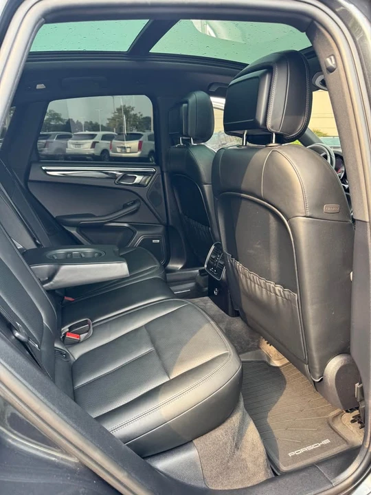2021 Porsche Macan S - Image 10 of 13