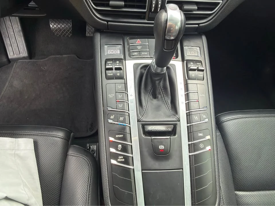 2021 Porsche Macan S - Image 14 of 20
