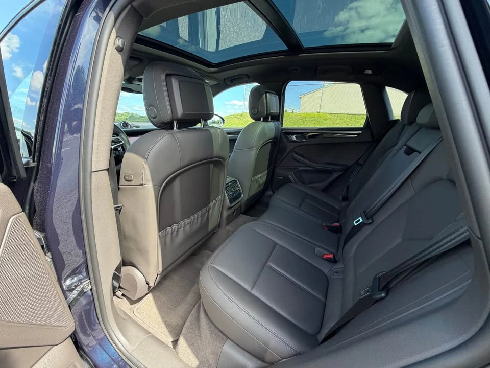 2021 Porsche Macan S - Image 17 of 19