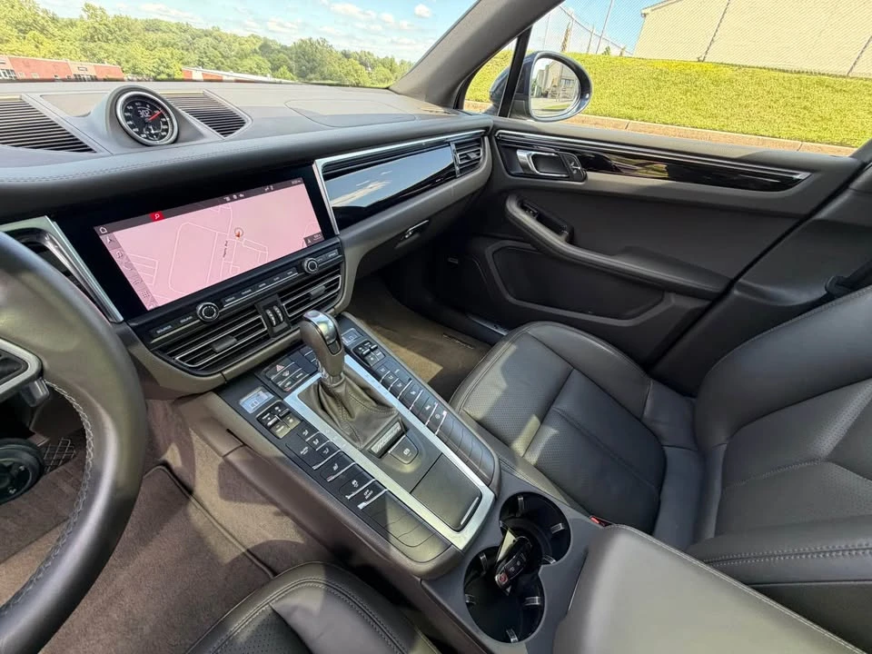 2021 Porsche Macan S - Image 16 of 19
