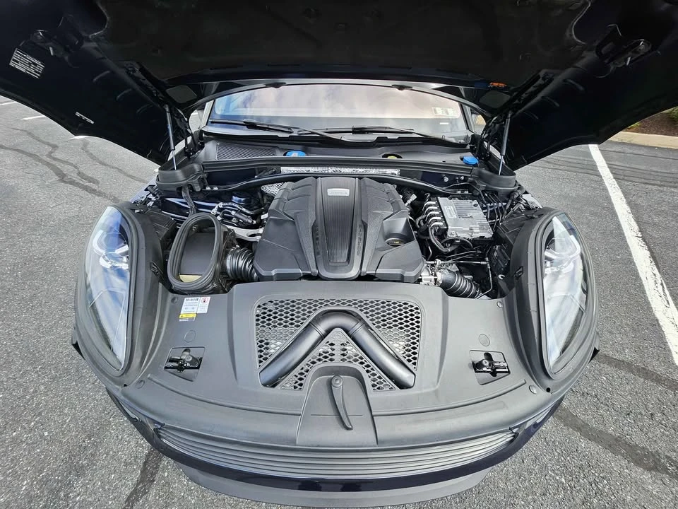 2021 Porsche Macan S - Image 19 of 20