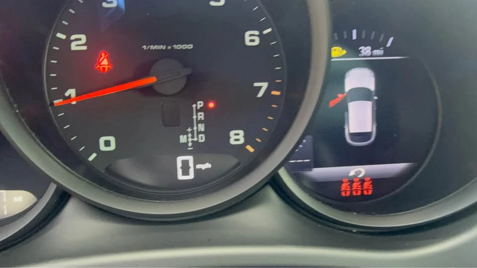 2021 Porsche Macan S - Image 10 of 20