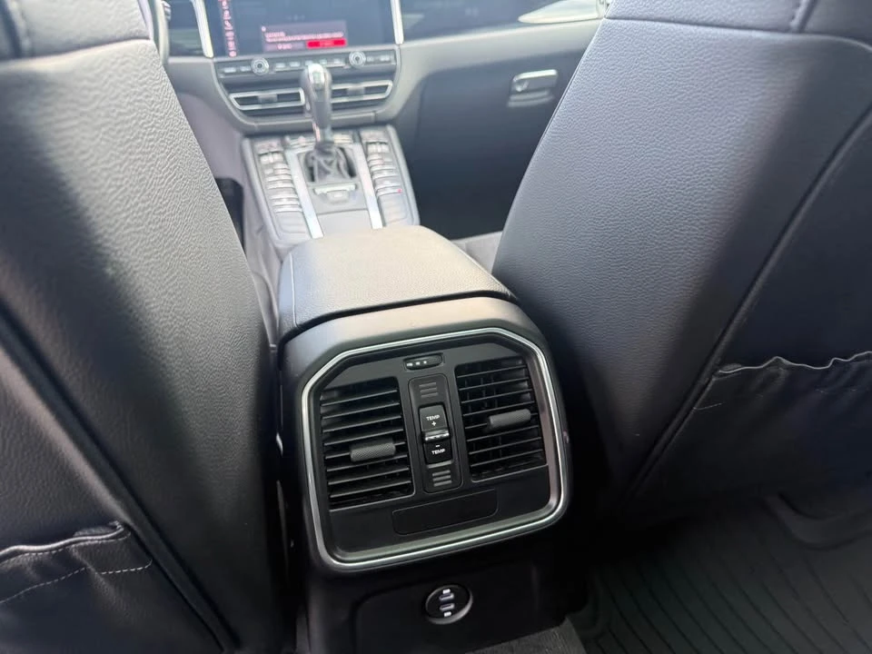 2021 Porsche Macan S - Image 16 of 20