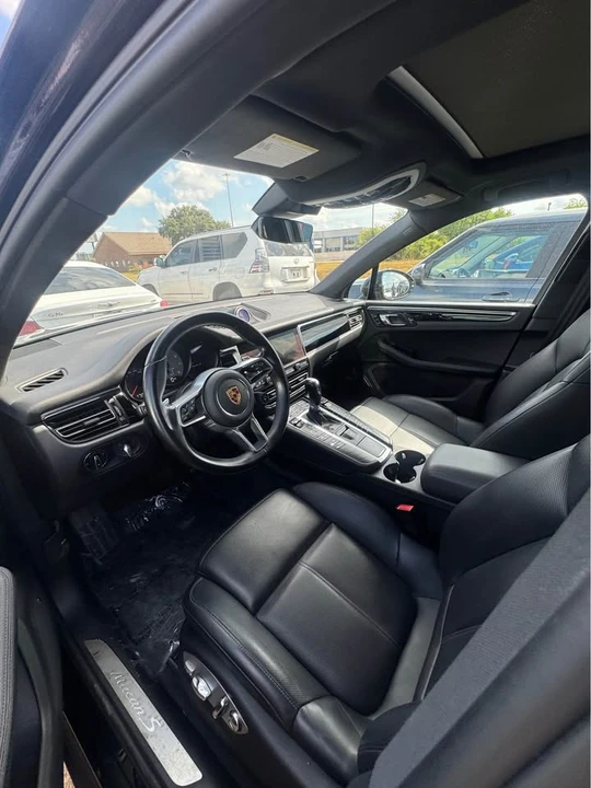 2021 Porsche Macan S - Image 3 of 3