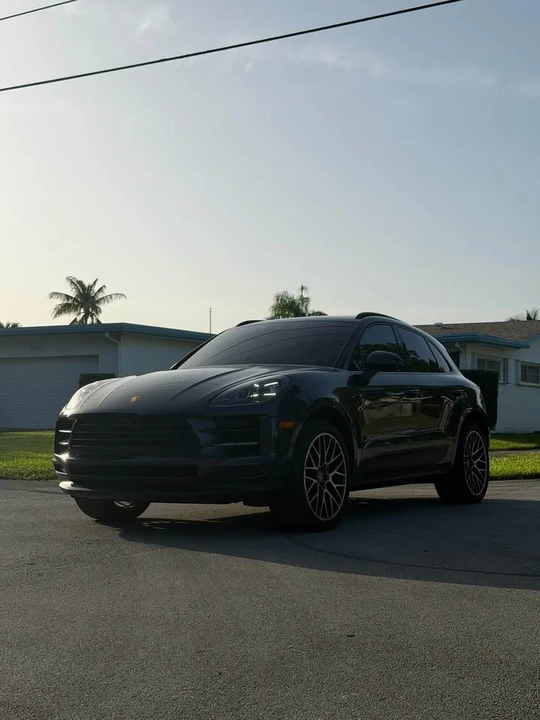 2021 Porsche Macan S - Image 2 of 10
