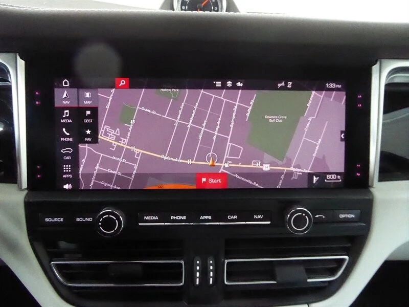 2021 Porsche Macan S - Image 16 of 31