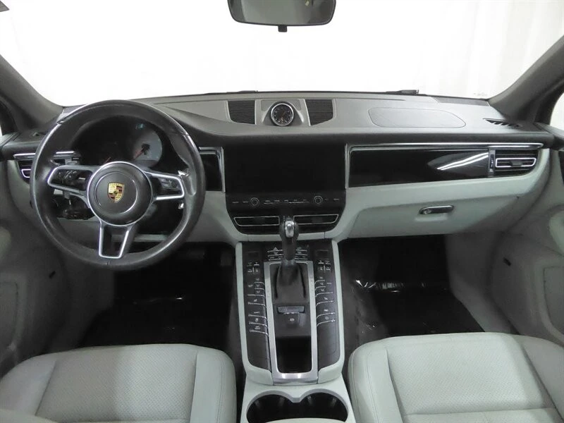 2021 Porsche Macan S - Image 9 of 31