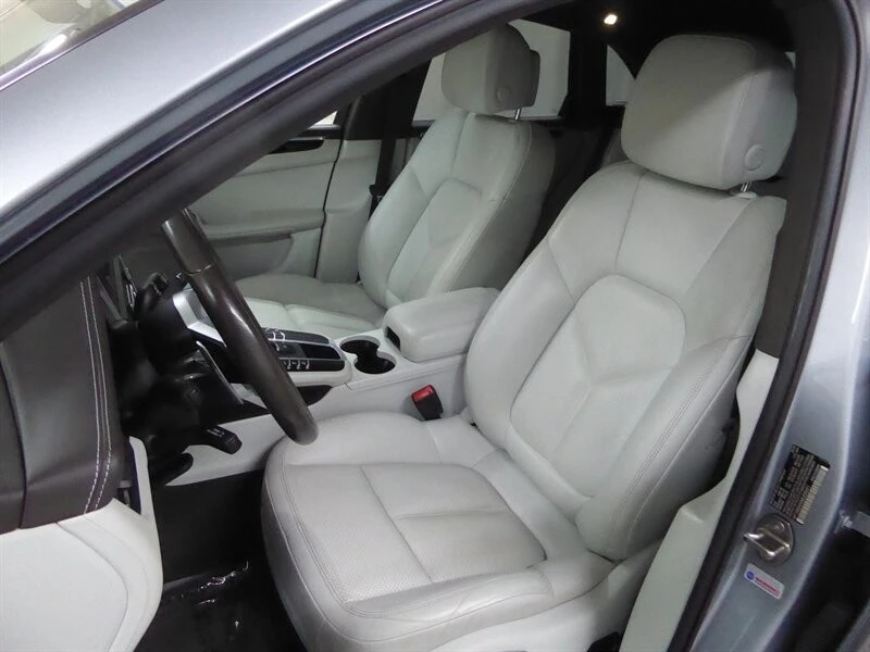 2021 Porsche Macan S - Image 19 of 31