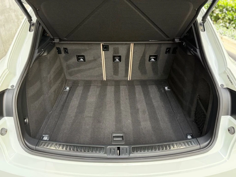 2021 Porsche Macan S - Image 19 of 21