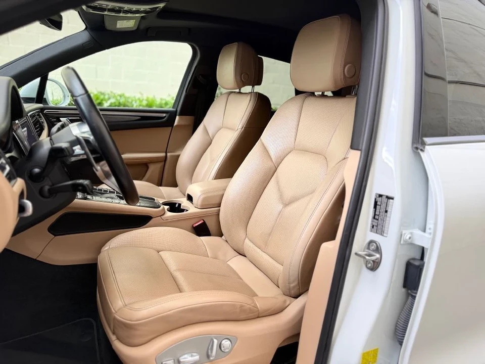 2021 Porsche Macan S - Image 16 of 21