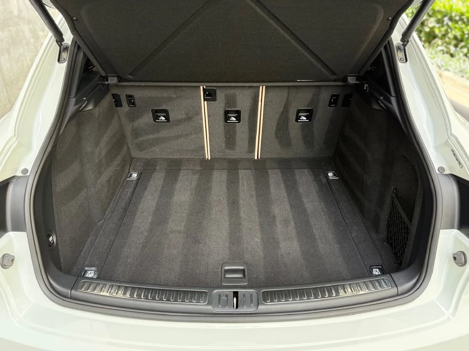 2021 Porsche Macan S - Image 19 of 21