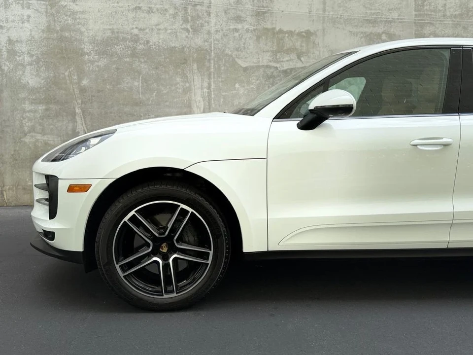 2021 Porsche Macan S - Image 8 of 21
