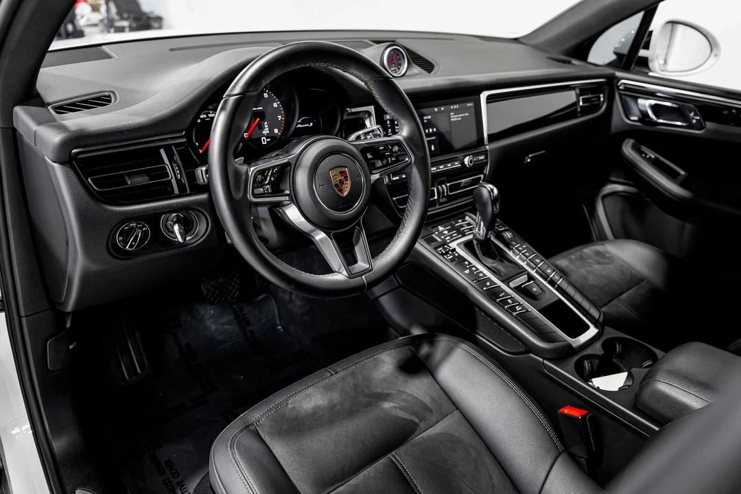 2021 Porsche Macan S - Image 10 of 12